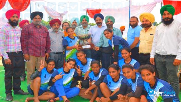 Photo de l’Sri Guru Tegh Bahadur Khalsa College #5