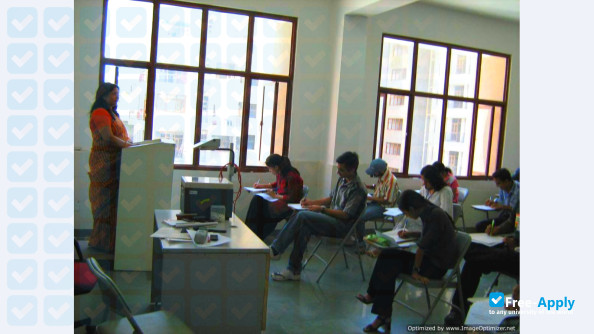 Фотография Banarsidas Chandiwala Institute of Professional Studies