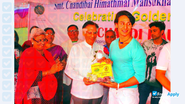 C H M College photo #3