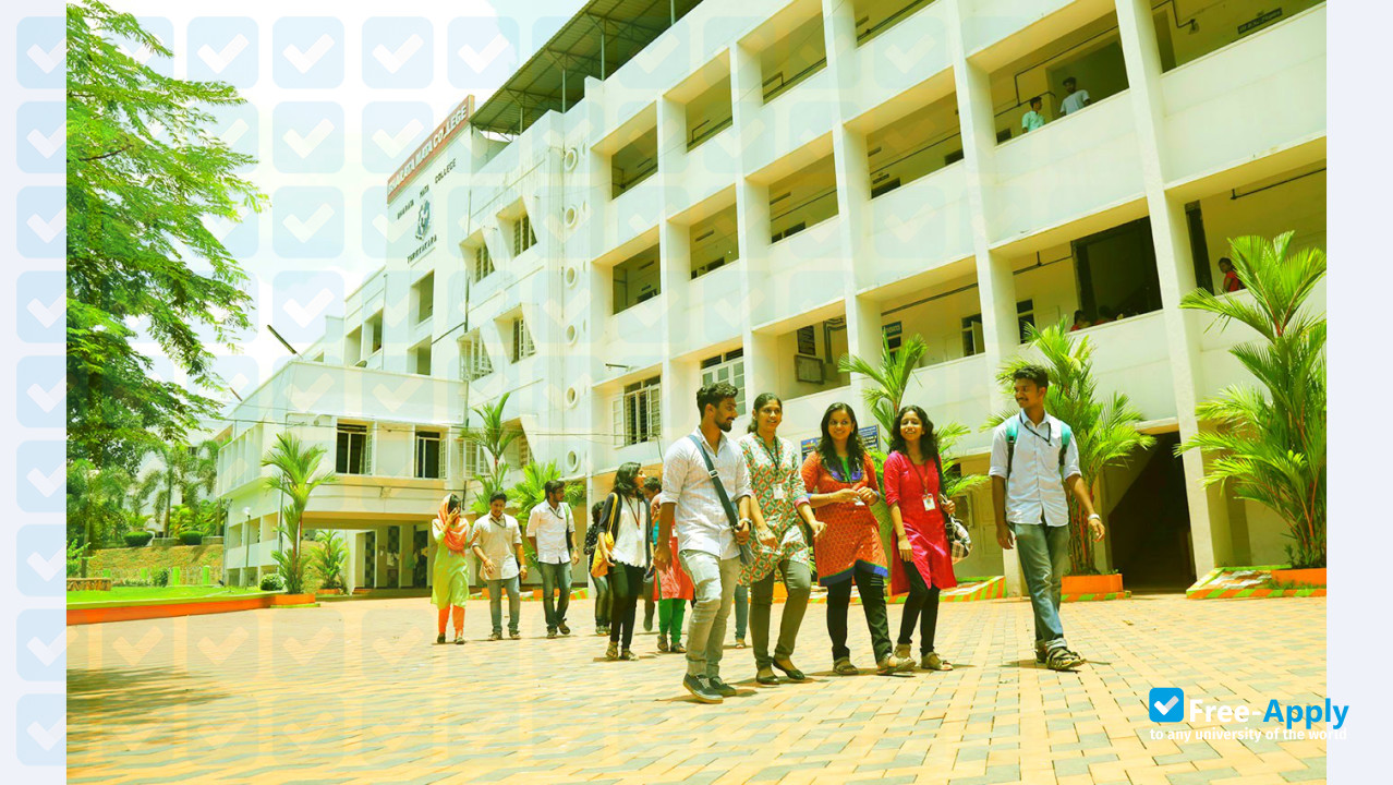 Bharata Mata College photo #4