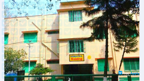 Foto de la Tarakeswar Degree College
