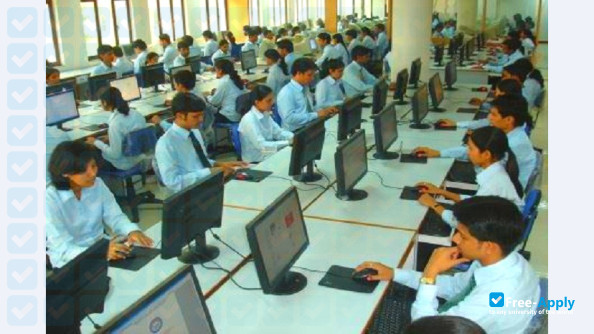 Photo de l’Ishan Institute of Management & Technology #8
