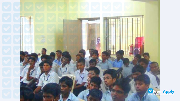 Photo de l’C P C L Polytechnic College #5