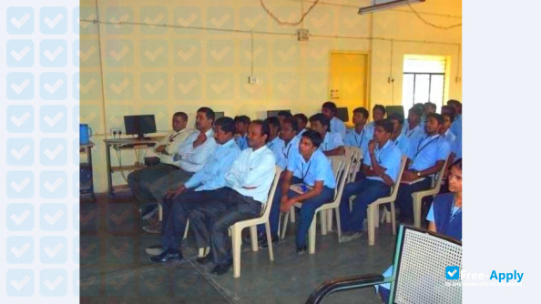 Photo de l’C P C L Polytechnic College #3
