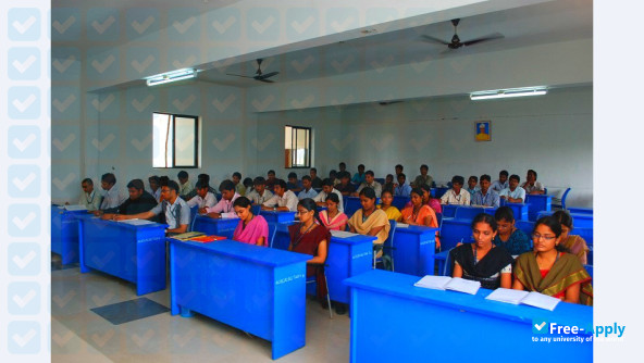 Foto de la Adarsh College of Engineering (Chebrolu) #7