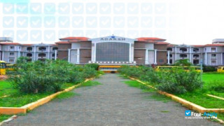 Miniatura de la Adarsh College of Engineering (Chebrolu) #3