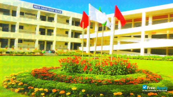 Guru Gobind Singh College for Women Chandigarh photo #10