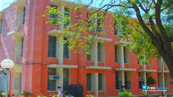 Guru Gobind Singh College for Women Chandigarh photo #3