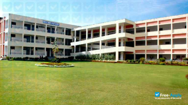 Guru Gobind Singh College for Women Chandigarh фотография №5
