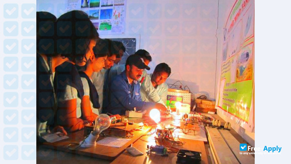 Photo de l’Majhighariani Institute of Technology and Science #3