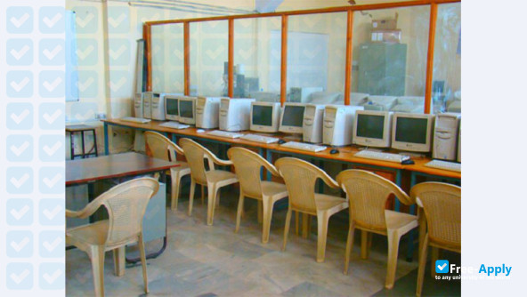 Barkatullah University Institute of Technology фотография №1