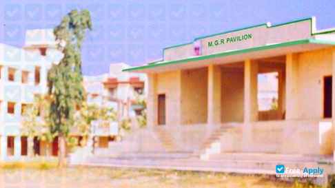 Photo de l’Sir Theagaraya College #1