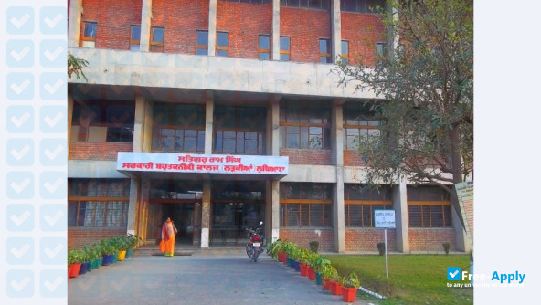 Photo de l’S R S Government Polytechnic College for Girls Ludhiana #5