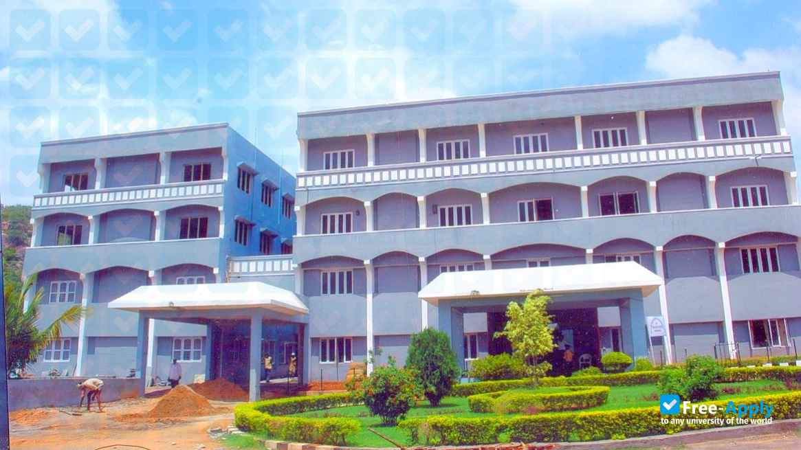 Nizam Institute of Engineering & Technology фотография №3