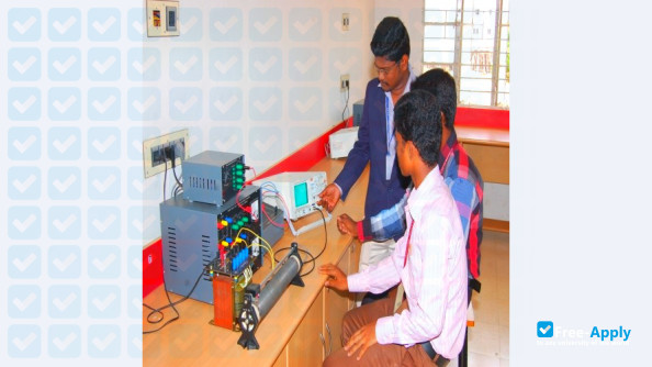 Chendhuran College of Engineering and Technology photo #1