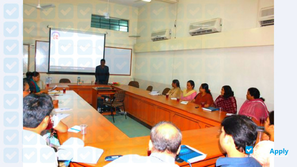 Smt Hiraben Nanavati Institute of Management and Research for Women фотография №5