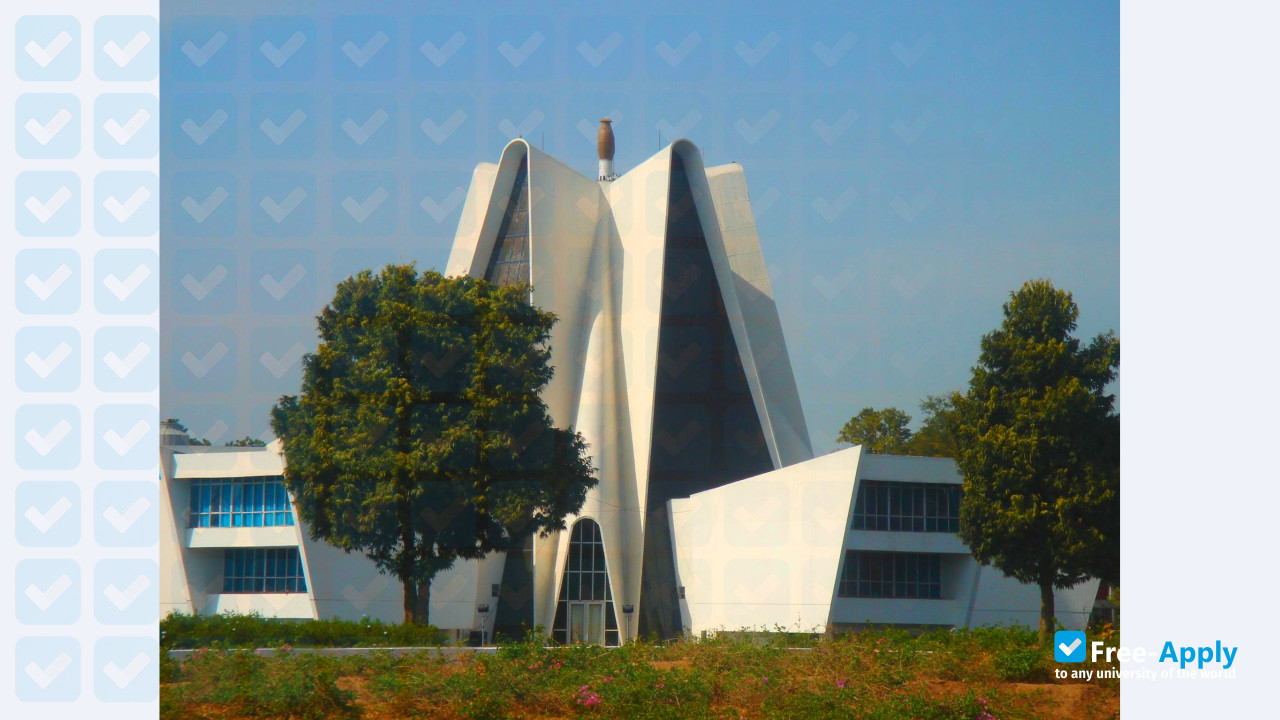 Photo de l’Tellakula Jalayya Polisetty Somasundaram College, Guntur #8