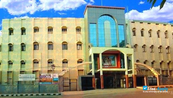 Foto de la Seshadripuram Degree College #7