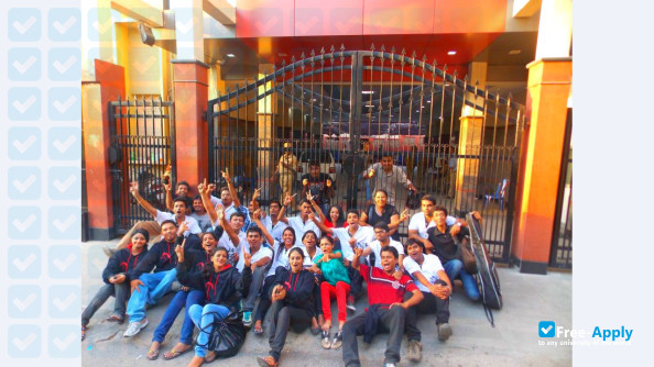 Foto de la Seshadripuram Degree College #4