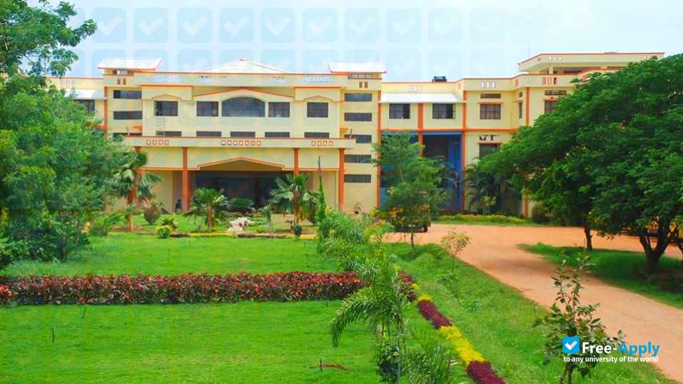 Foto de la Sree Kavitha Engineering College #3