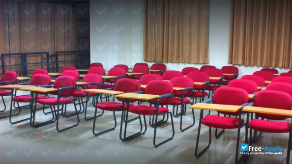 Photo de l’MARC School of Business #2