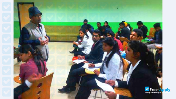 Photo de l’International School of Business & Media #1
