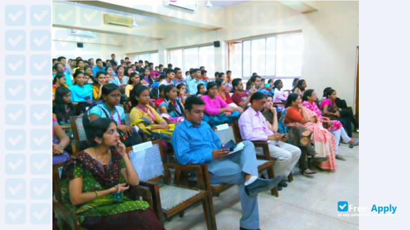 Photo de l’Maharshi Dayanand College of Arts Science & Commerce Parel Mumbai India #1