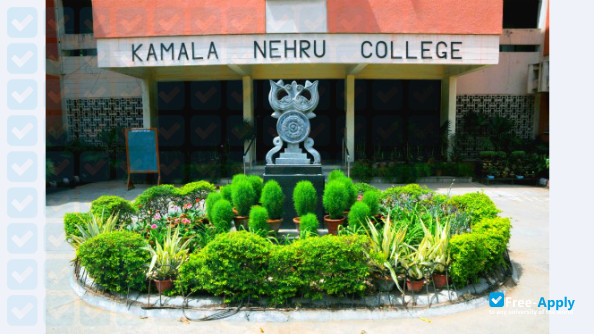 Foto de la Kamala Nehru College #7