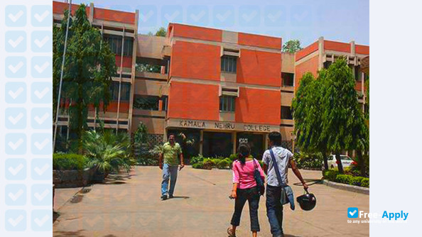 Foto de la Kamala Nehru College #4