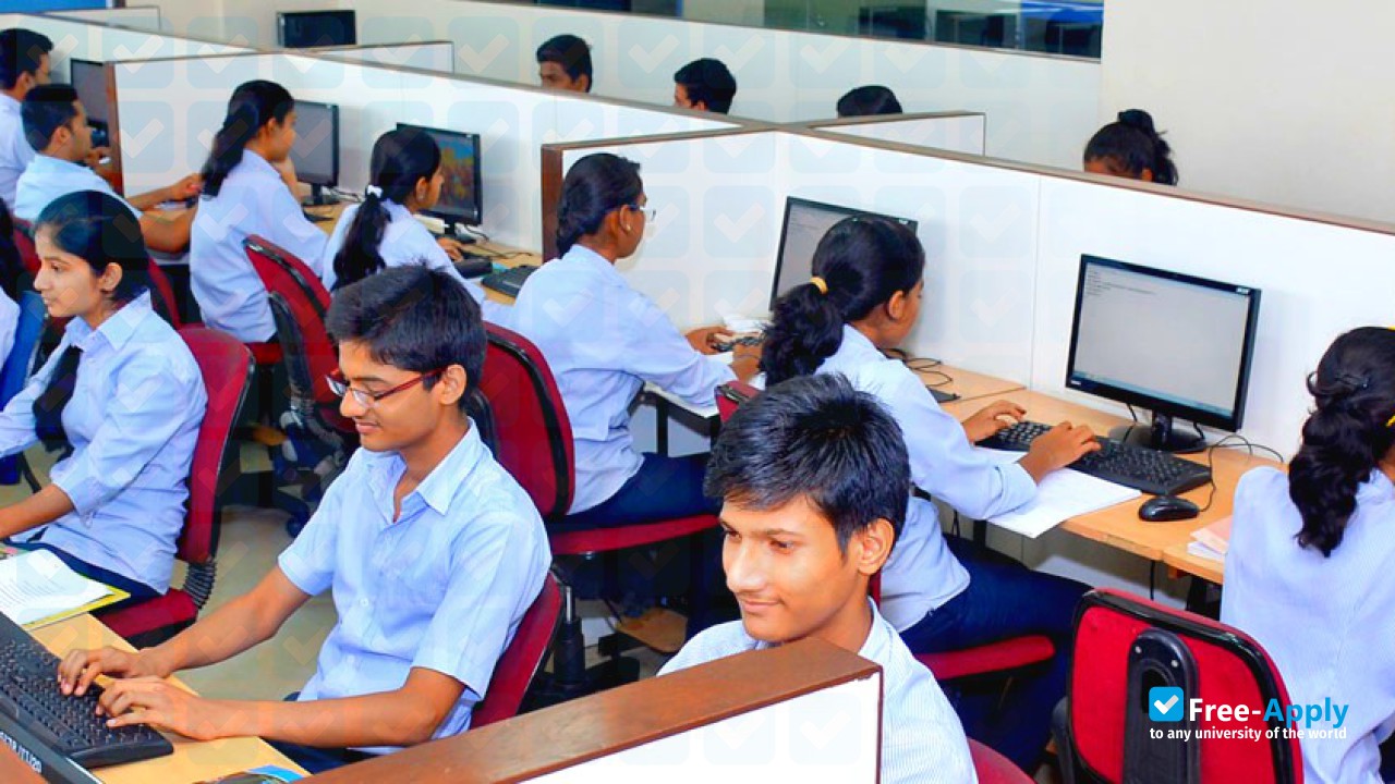 Dr D Y Patil Arts Commerce & Science College photo