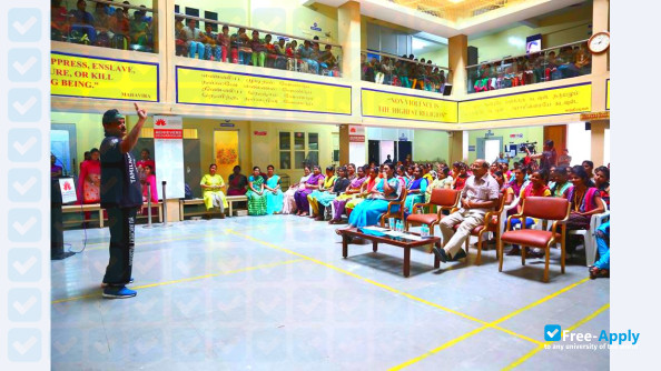 Foto de la Shasun Jain College for Women #9