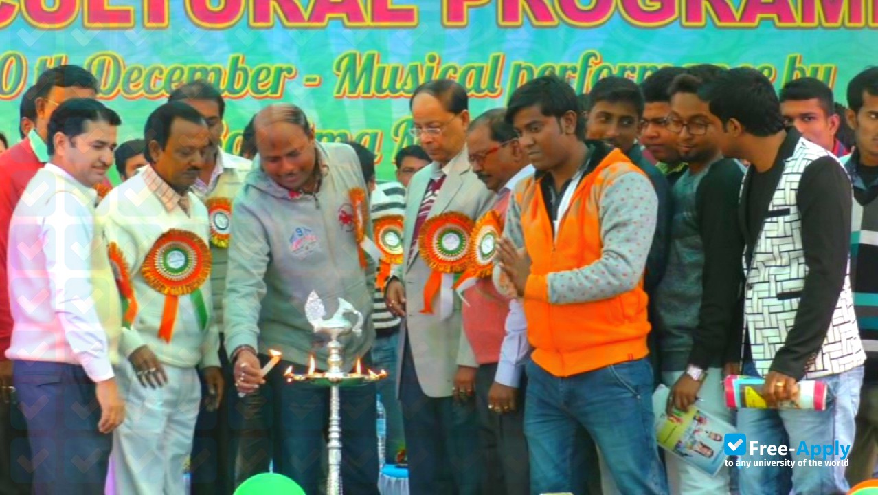 Photo de l’Gangarampur College #2