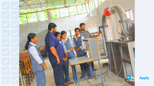 K R Gouri Amma College of Engineering for Women photo #6