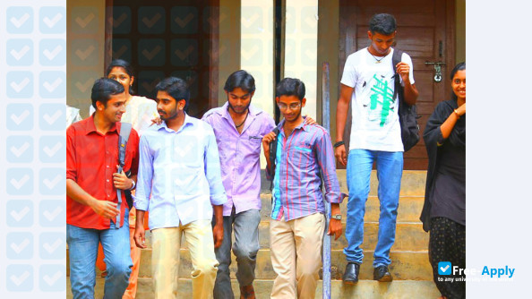 Foto de la Ettumanoorappan College #8