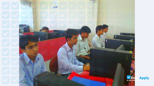 Photo de l’Sushila Devi Bansal College of Engineering #5