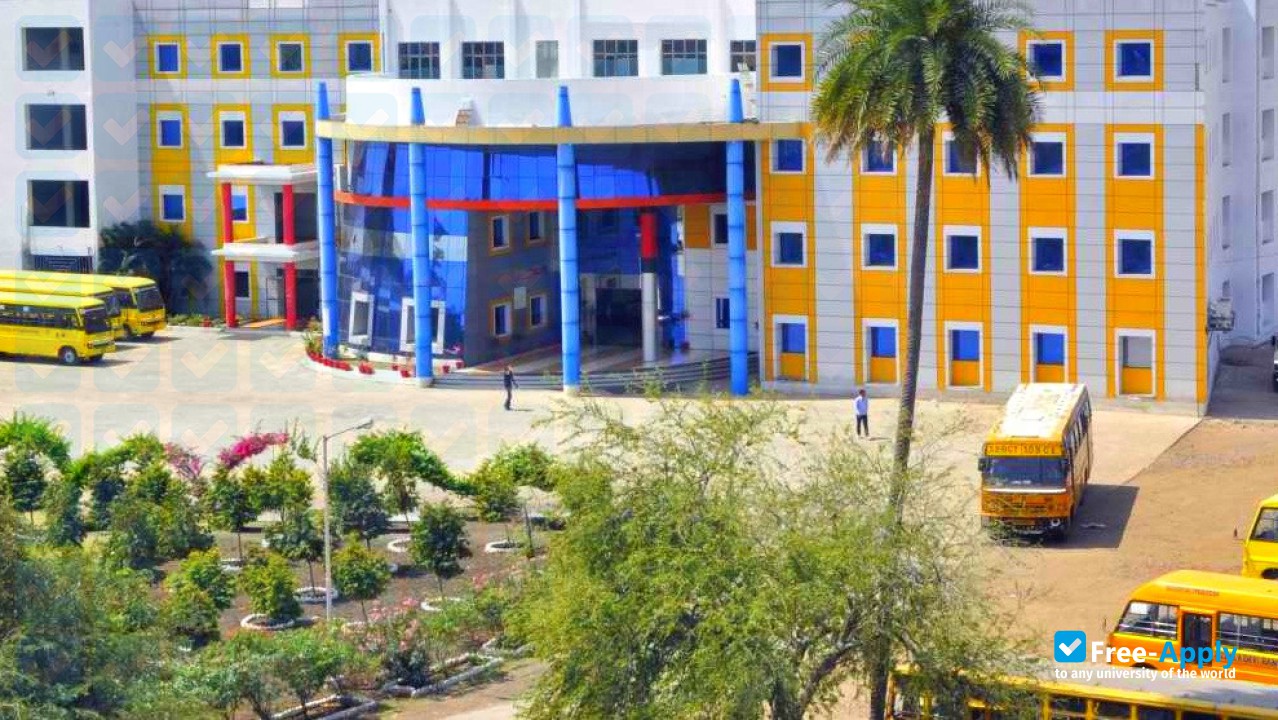 Photo de l’Sushila Devi Bansal College of Engineering #8