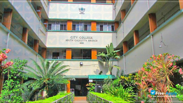 Photo de l’Heramba Chandra College #5
