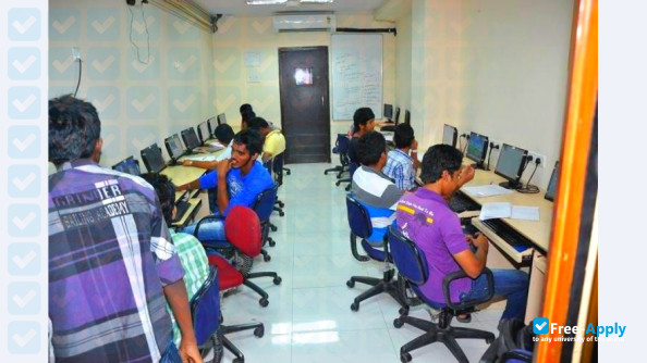 Lala Lajpat Rai College of Commerce and Economics Mumbai photo #3