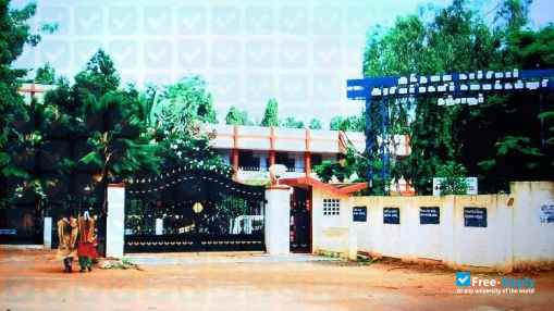 Kunthavai Nachiaar College фотография №1