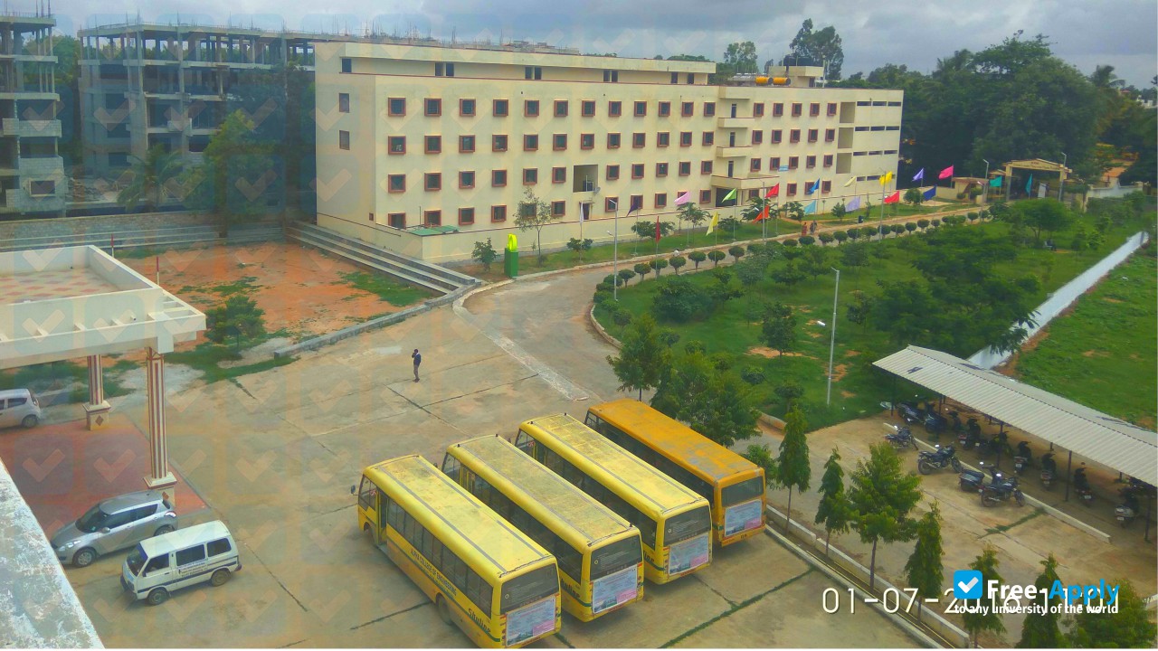 Фотография Alpha College of Engineering