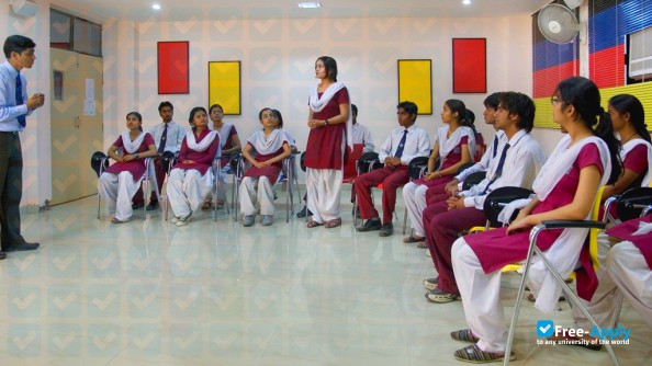Foto de la Shri Ramswaroop Memorial College of Management #5