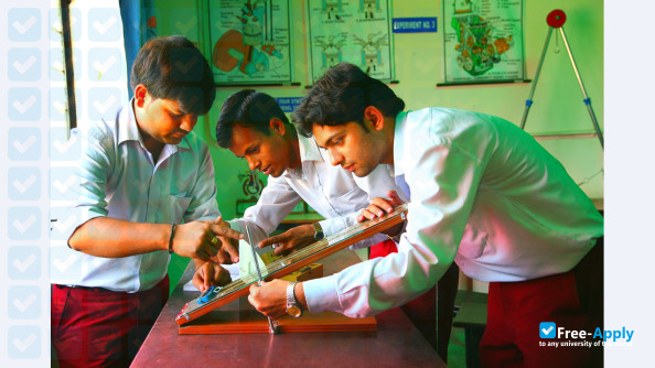 Foto de la Shri Ramswaroop Memorial College of Management #2