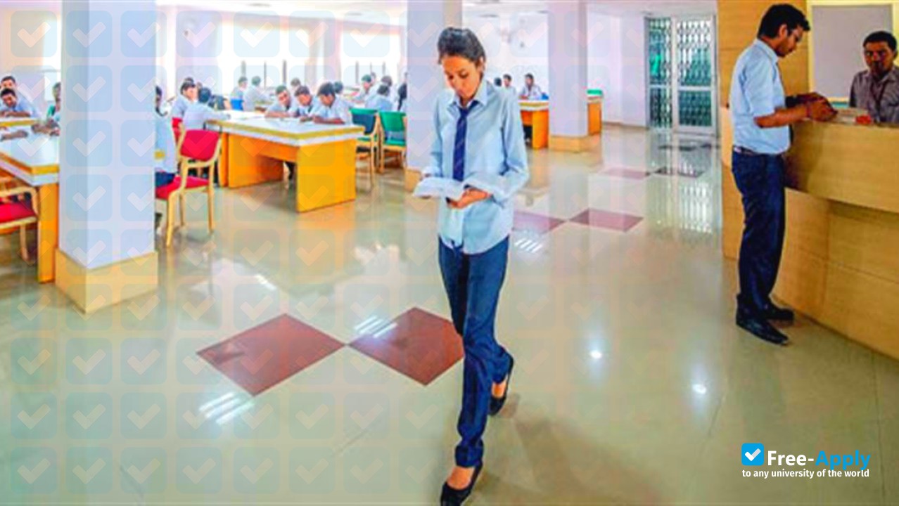 Foto de la Shri Ramswaroop Memorial College of Management #8