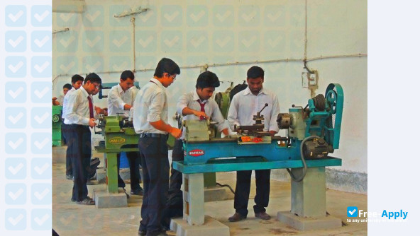 Greater Kolkata College of Engineering & Management фотография №5