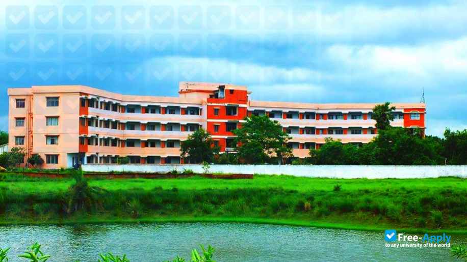 Greater Kolkata College of Engineering & Management фотография №7