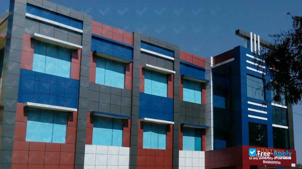 Government Autonomous College Bhawanipatna фотография №4