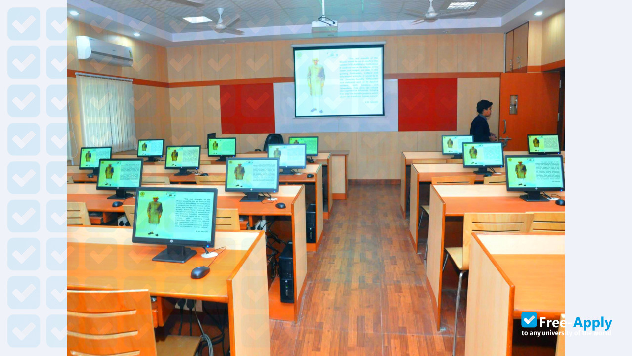 Bharatiya Vidya Bhavan photo #2