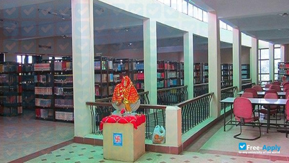 Photo de l’Vishwakarma College of Arts Commerce and Science #3