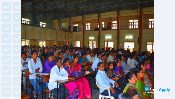 Foto de la Chanakya Law College #2