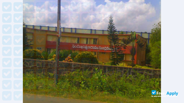 Foto de la VSM College #9